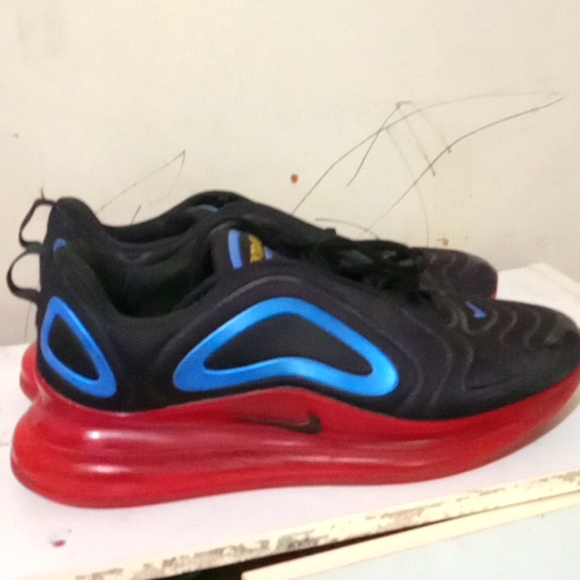 Blue black and red airmax 720 - Picture 1 of 4